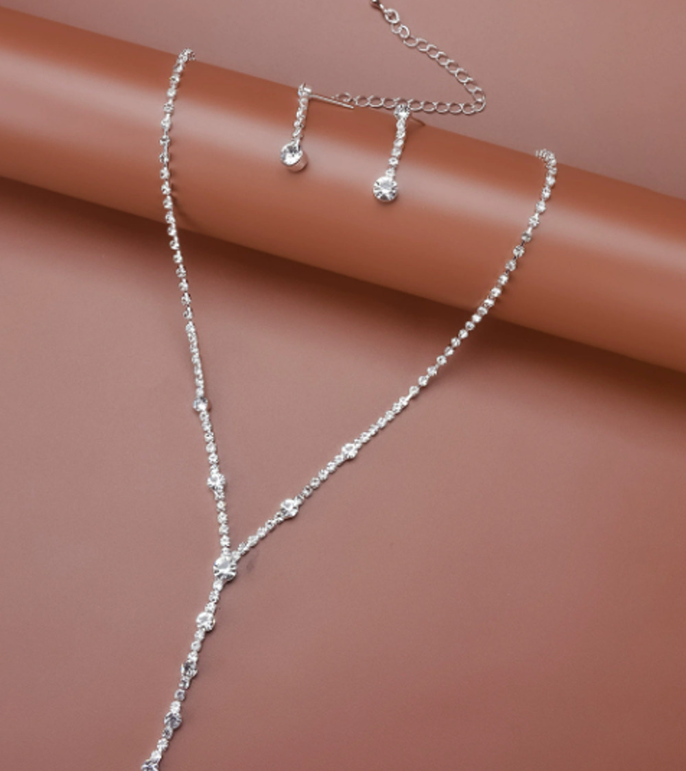 Elegant Silver-Tone Rhinestone Y-Lariat Necklace and Drop Earring Set